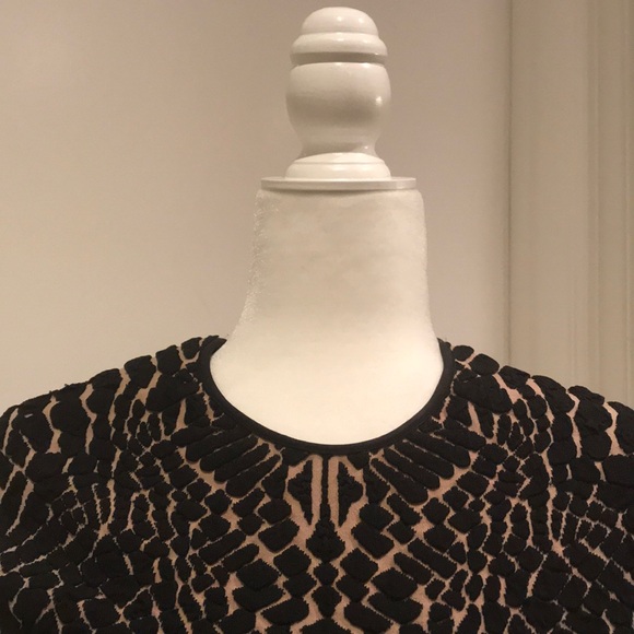 RVN dress with bateau neck and abstract print - Picture 3 of 5